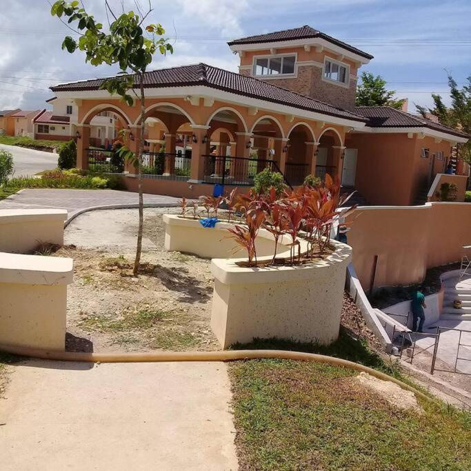 Bohol Staycation In Tagbilaran City Next To Panglao Island Exterior photo